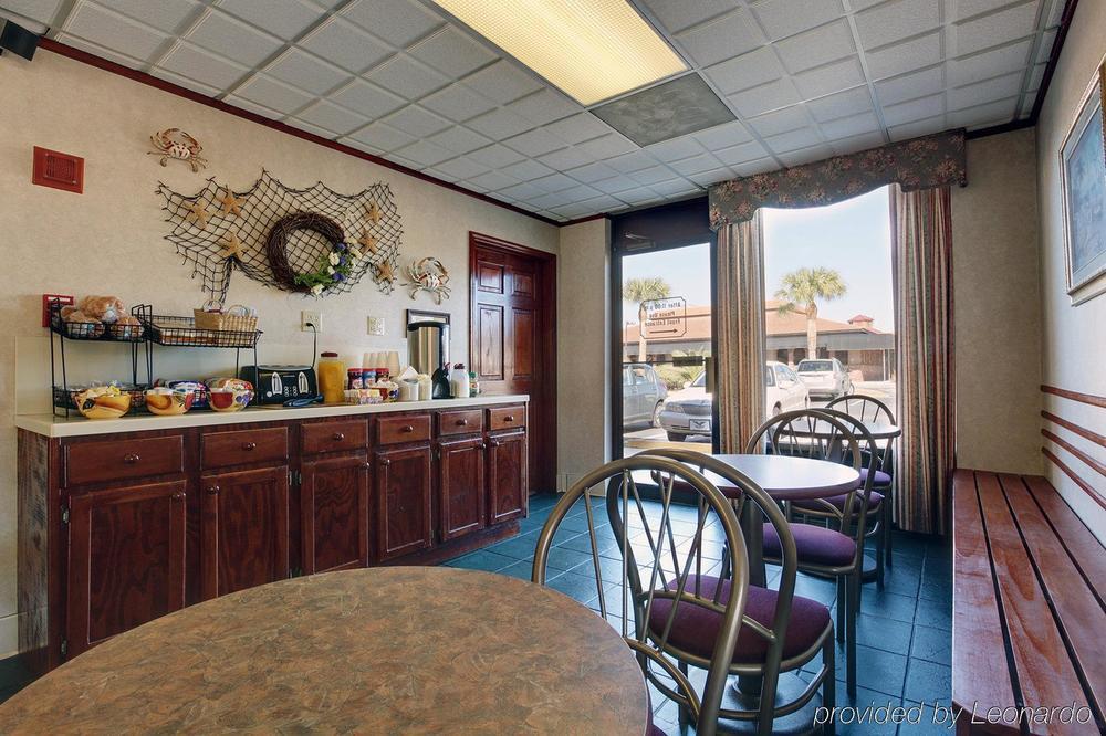 Americas Best Value Inn Ocean Inn St. Augustine Beach Restaurant photo